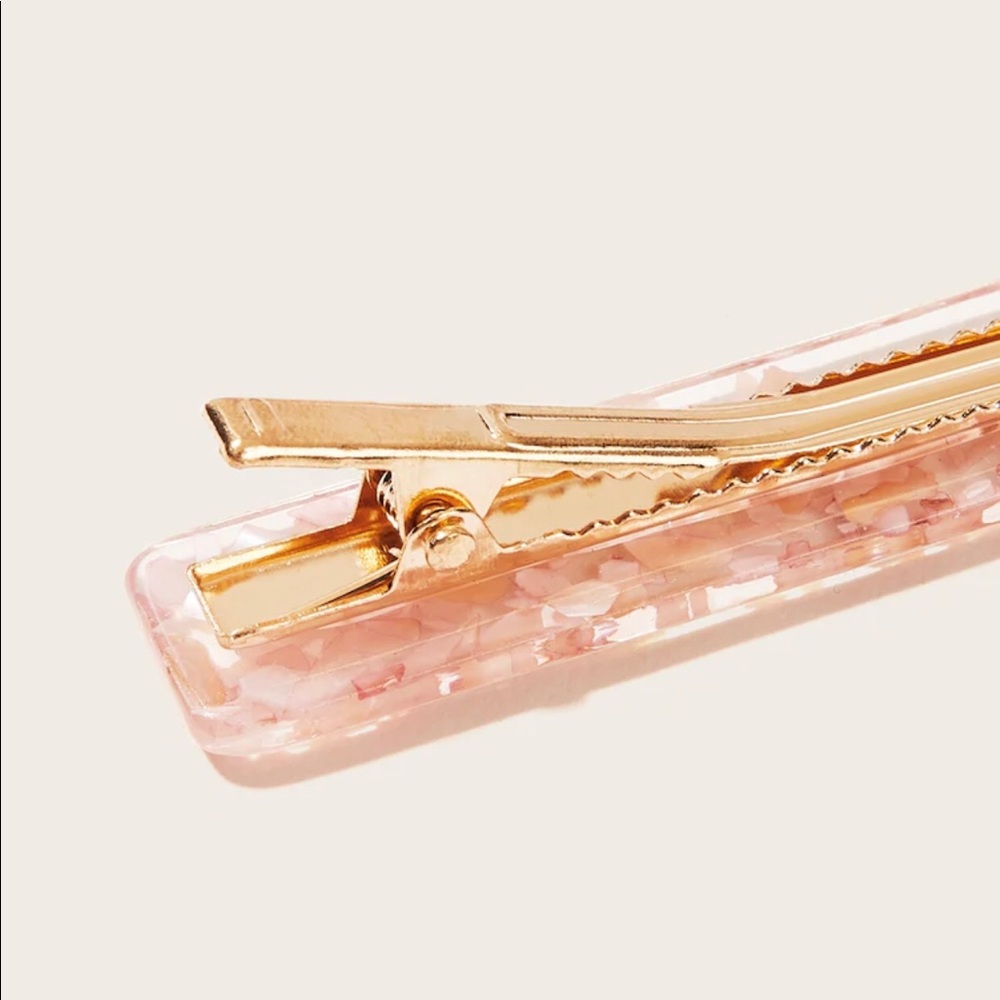Pretty Pink Hair Clips - Picture 3 of 4
